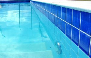 Professional water leak detection for swimming pools in Dubai homes to prevent water loss and damage