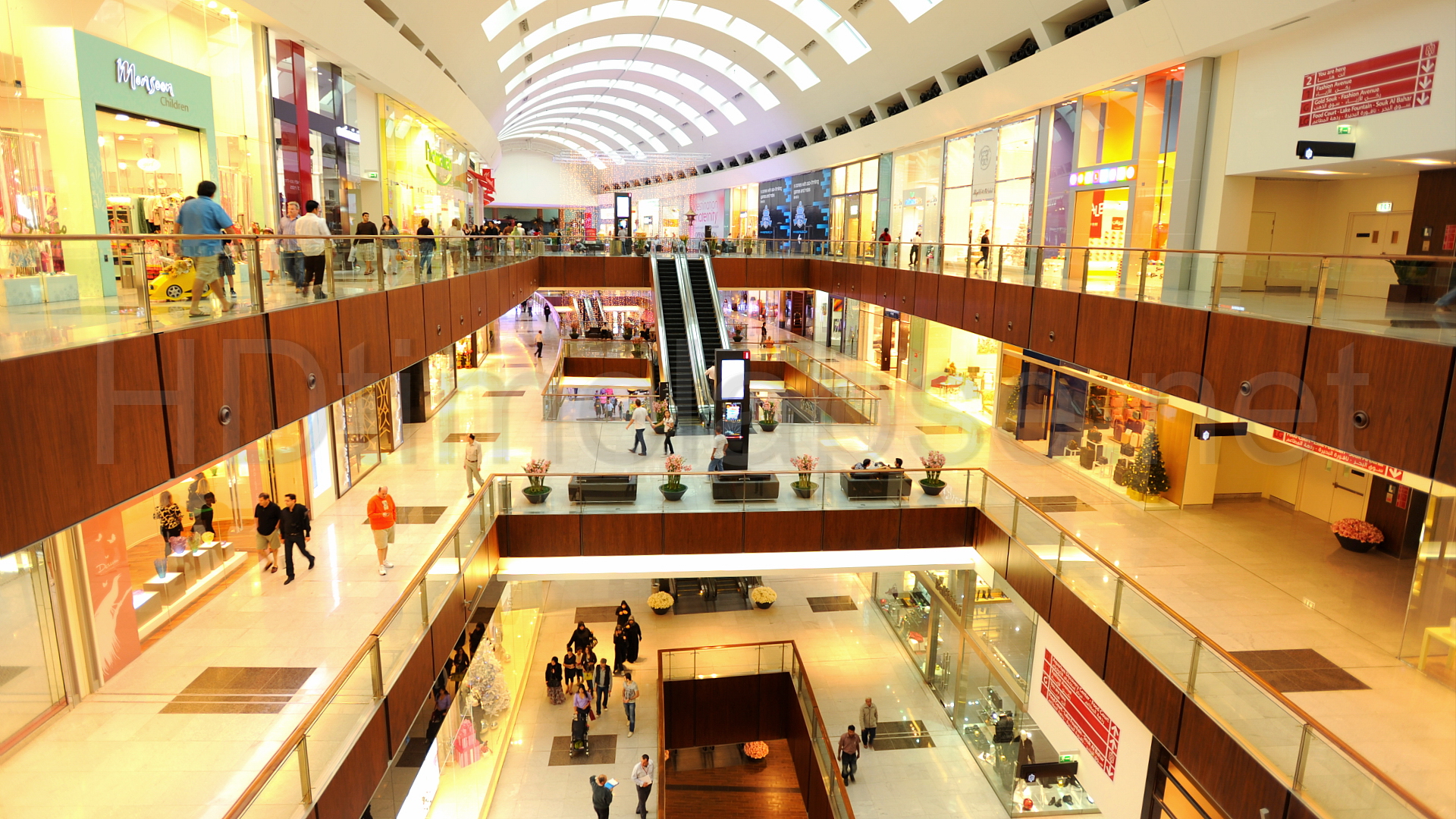 mall-water-leaks